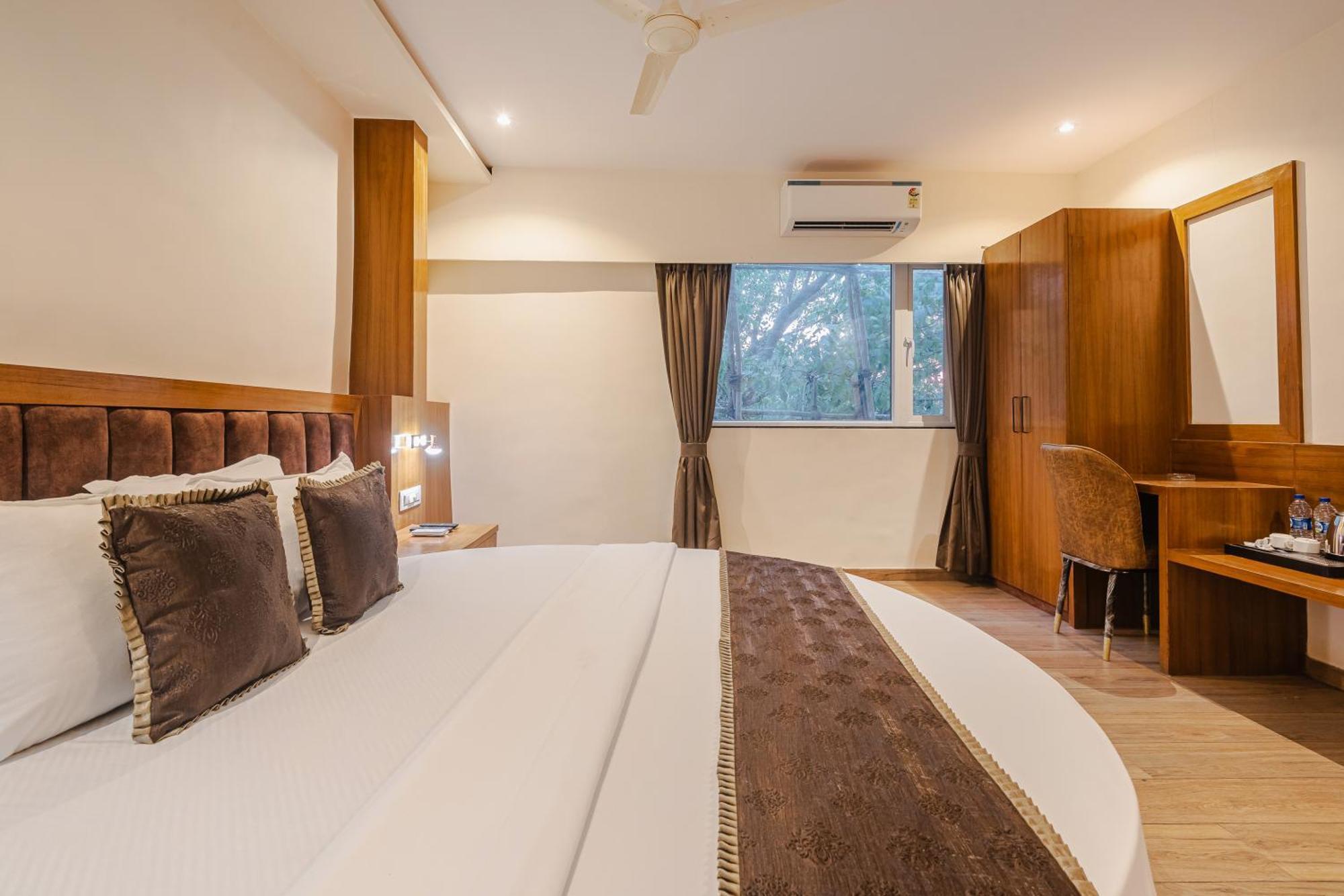 Hotel Silver Park Mumbai Exterior foto