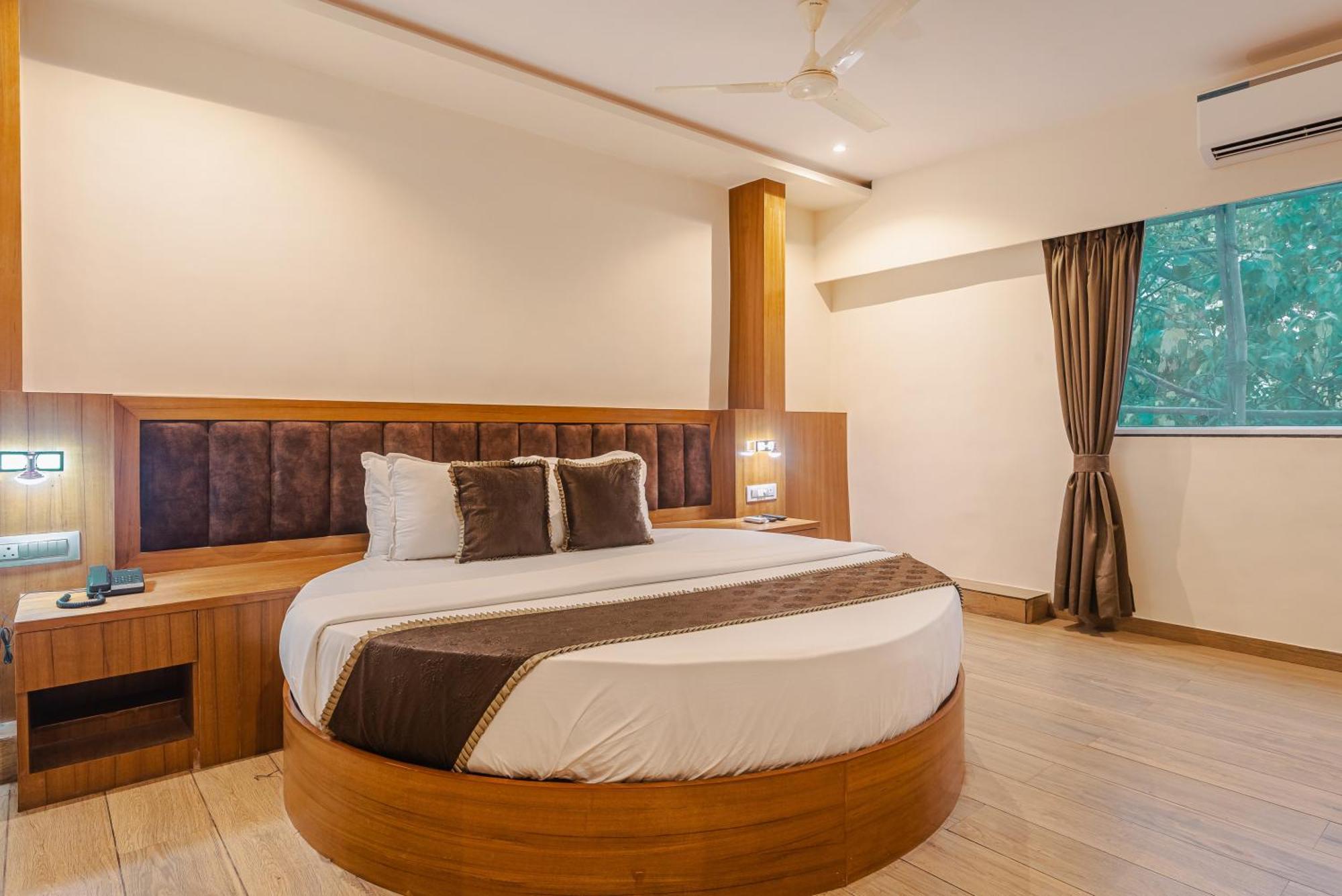 Hotel Silver Park Mumbai Exterior foto